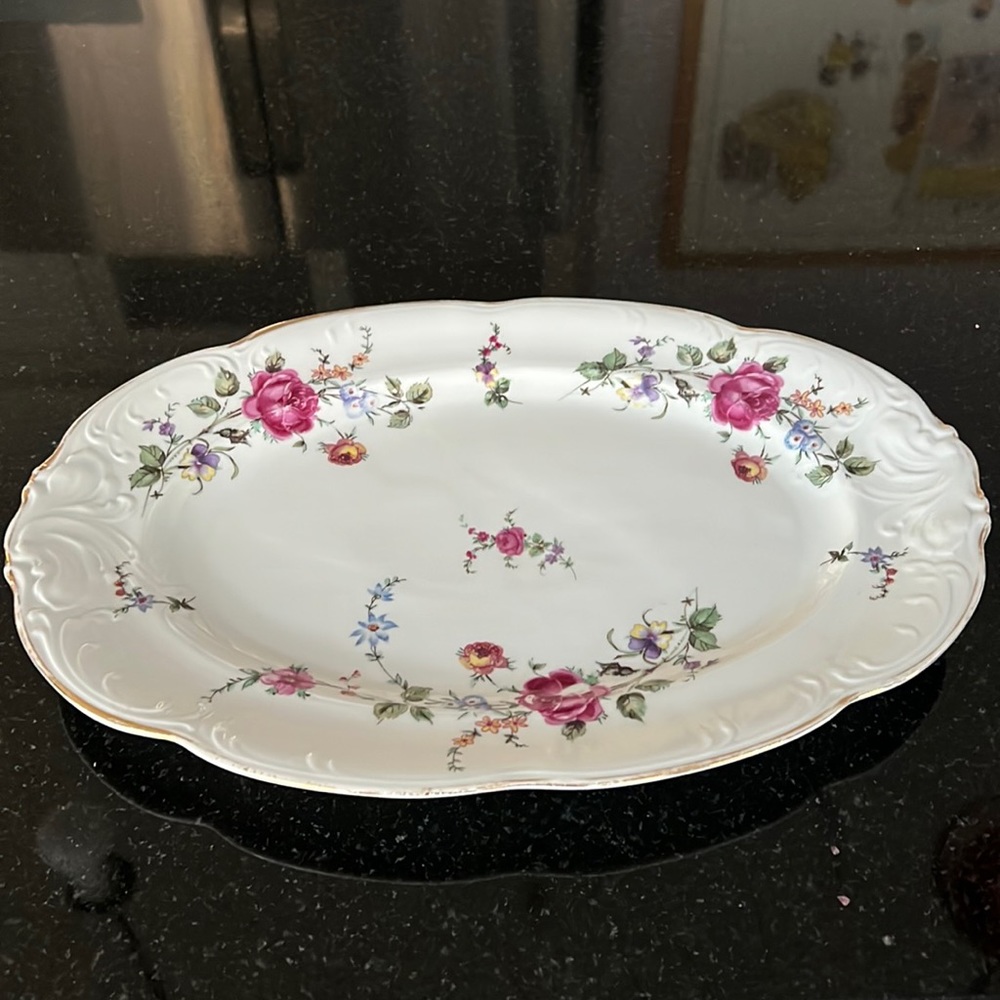 Walbrzych Sheraton Rose 13 inch oval server
